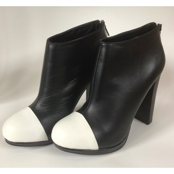 VICTORIA'S SECRET Black w/White Cap Toe Ankle Platform Booties (Size 8 B) - Picture 6 of 12